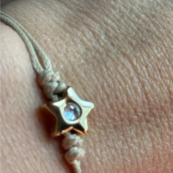 Iridescent Star Cord Bracelet in Gold and Cream - Women Jewelry - Picture 4 of 4